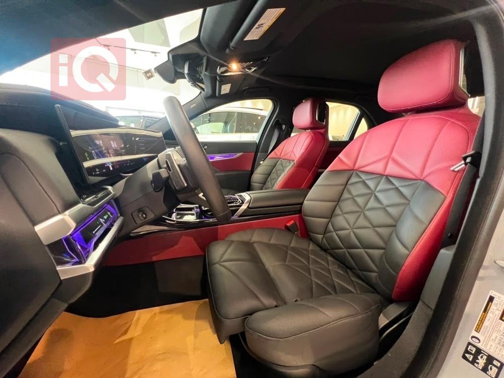 https://cdn.iqcars.ioebacaf3a-84ef-4a99-98c9-078c16f7d5a0_9.jpg